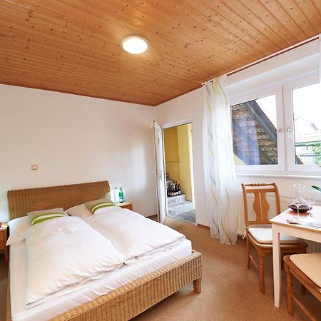 Gaestehaus Achenbach Wonsheim 외부 사진